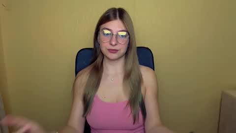 Luna online show from 09-29-25, 08:19