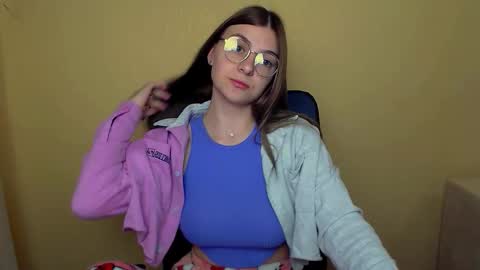 Luna online show from 10-10-25, 09:19