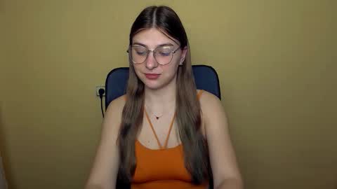 Luna online show from 11-25-25, 08:36