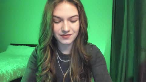 Snapshot of luna_lust_21 chatting on 12-02-25, 04:07 Luna online show from 12-02-25, 04:07