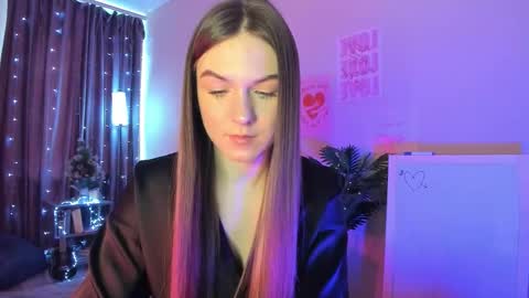luna_lust_211 online show from 03-16-26, 04:18