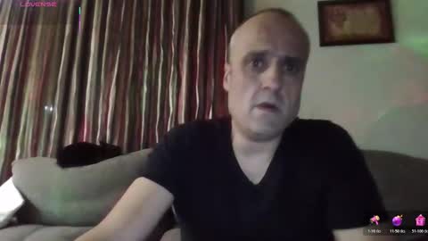 Snapshot of luna_perversa11 chatting on 10-28-25, 09:28 Luna online show from 10-28-25, 09:28