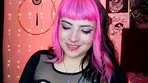 MISS LUNA  online show from 01-25-25, 05:51