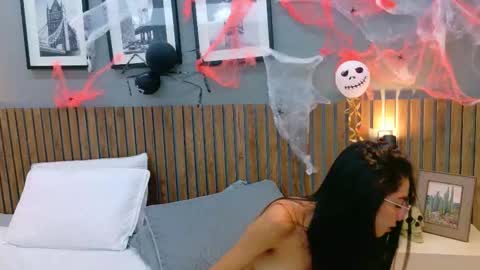 LUNA  online show from 10-27-25, 02:43