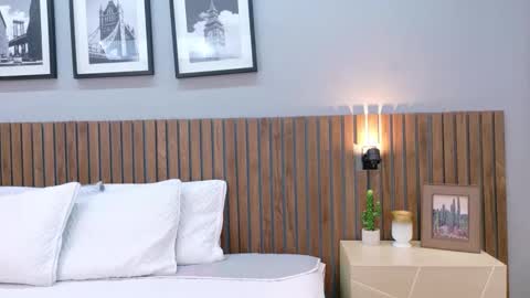 Snapshot of luna_roja25 chatting on 01-15-26, 01:26 LUNA online show from 01-15-26, 01:26