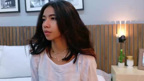 Snapshot of luna_roja25 chatting on 01-19-26, 01:26 LUNA online show from 01-19-26, 01:26