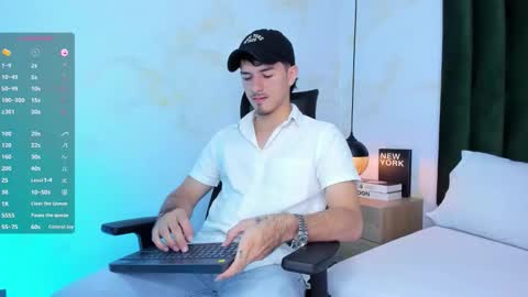 Luna Stanford online show from 12-04-25, 07:44