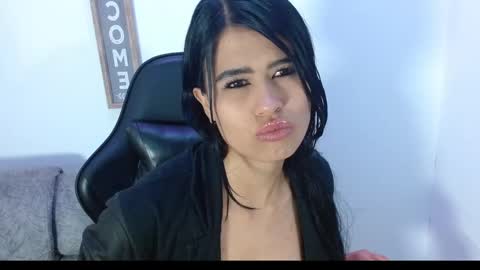 luna_starr69 online show from 09-26-25, 08:35