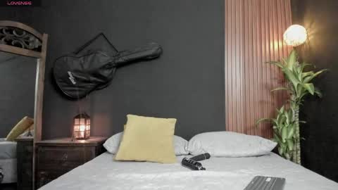 luna online show from 04-21-26, 01:42