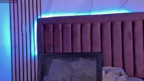 Luna  online show from 09-22-25, 12:18