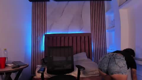 Luna  online show from 09-24-25, 12:08