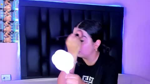 Luna  online show from 11-05-25, 12:05