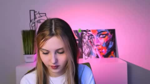 Luna online show from 11-28-25, 07:27