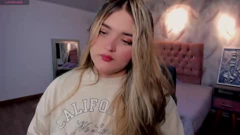 Snapshot of luna_volk chatting on 04-25-26, 03:09 Luna online show from 04-25-26, 03:09