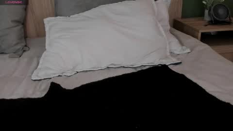 luna online show from 11-20-25, 01:22