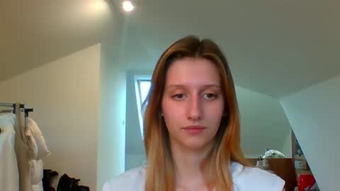Snapshot of luna_xsensual chatting on 12-30-24, 10:43 L U N A online show from 12-30-24, 10:43