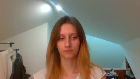 Snapshot of luna_xsensual chatting on 01-15-25, 03:07 L U N A online show from 01-15-25, 03:07