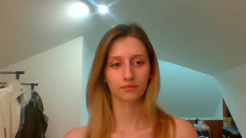 Snapshot of luna_xsensual chatting on 01-22-25, 05:49 L U N A online show from 01-22-25, 05:49