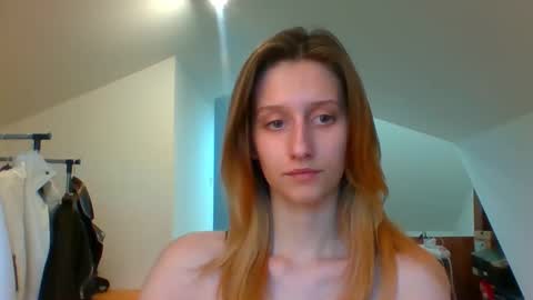 Snapshot of luna_xsensual chatting on 01-29-25, 02:42 L U N A online show from 01-29-25, 02:42