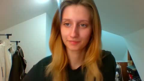 Snapshot of luna_xsensual chatting on 01-30-25, 06:32 L U N A online show from 01-30-25, 06:32