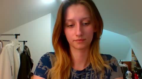 Snapshot of luna_xsensual chatting on 02-12-25, 04:11 L U N A online show from 02-12-25, 04:11