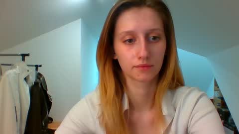 Snapshot of luna_xsensual chatting on 02-14-25, 06:08 L U N A online show from 02-14-25, 06:08