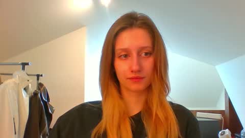 Snapshot of luna_xsensual chatting on 02-26-25, 07:53 L U N A online show from 02-26-25, 07:53