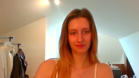 Snapshot of luna_xsensual chatting on 02-28-25, 11:03 L U N A online show from 02-28-25, 11:03