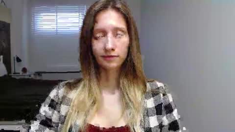 Snapshot of luna_xsensual chatting on 10-03-25, 05:37 L U N A online show from 10-03-25, 05:37