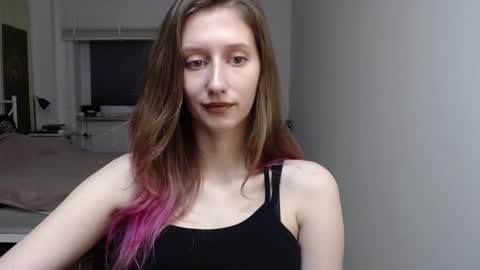 Snapshot of luna_xsensual chatting on 12-03-25, 06:54 L U N A online show from 12-03-25, 06:54