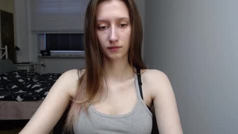 Snapshot of luna_xsensual chatting on 02-11-26, 07:02 L U N A online show from 02-11-26, 07:02