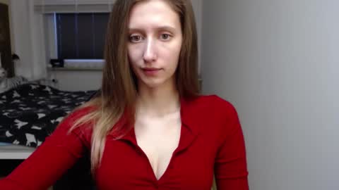 Snapshot of luna_xsensual chatting on 02-17-26, 06:32 L U N A online show from 02-17-26, 06:32