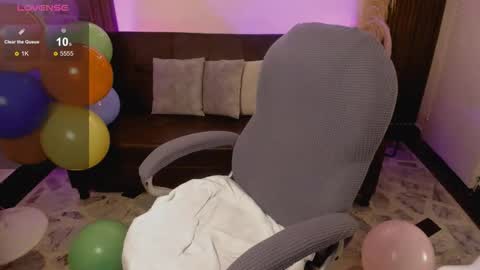 Luna  online show from 01-17-26, 08:01