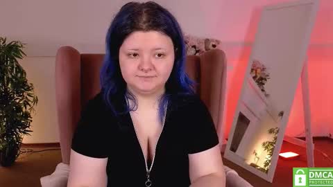 Luna online show from 03-24-26, 07:02