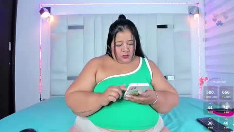 Snapshot of lunaasweett chatting on 11-04-25, 08:08 online show from 11-04-25, 08:08