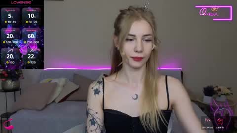 Snapshot of lunabelli chatting on 06-04-26, 07:03 LunaBelli online show from 06-04-26, 07:03