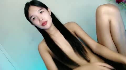 lunafoxx_ online show from 04-20-26, 11:06