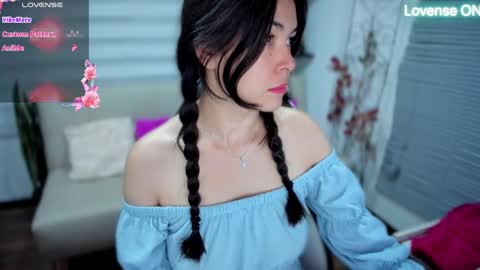 Luna online show from 04-19-26, 03:28