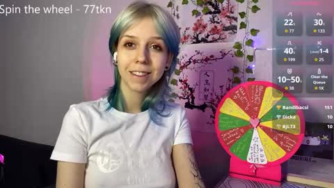 Snapshot of lunagorgon chatting on 05-31-26, 10:00 luna online show from 05-31-26, 10:00