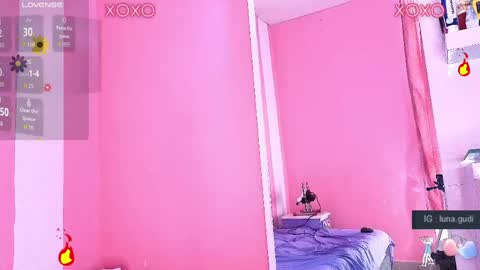 Snapshot of lunagudis chatting on 06-05-26, 03:51 lunagudis online show from 06-05-26, 03:51