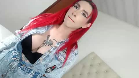 Snapshot of lunahot05xxx chatting on 09-30-25, 08:47 LUNA online show from 09-30-25, 08:47