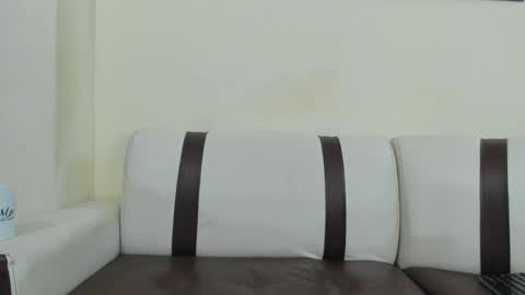 Luna online show from 04-22-26, 02:47