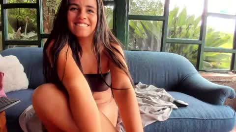 Snapshot of lunaluxe1001 chatting on 05-29-26, 02:15 lunaluxe1001 online show from 05-29-26, 02:15