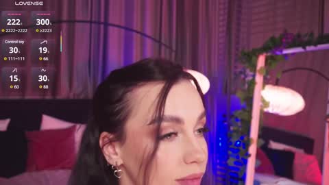 Snapshot of lunanight_ chatting on 02-08-25, 12:38 Luna next streams Mon Fri Sat Sun 8pm-5am gmt0 online show from 02-08-25, 12:38
