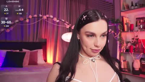 Snapshot of lunanight_ chatting on 02-12-25, 02:45 Luna next streams Mon Fri Sat Sun 8pm-5am gmt0 online show from 02-12-25, 02:45