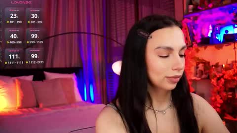 Snapshot of lunanight_ chatting on 10-07-25, 08:39 Luna next streams Mon Fri Sat Sun 8pm-5am gmt0 online show from 10-07-25, 08:39