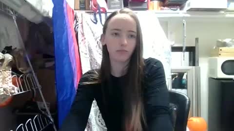 Snapshot of lunapixie2020 chatting on 11-22-25, 08:52 lunapixie2020 online show from 11-22-25, 08:52