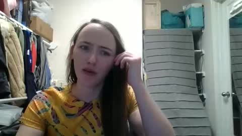 lunapixie2020 online show from 05-03-26, 10:38