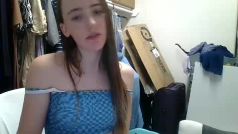 lunapixie2020 online show from 05-26-26, 11:34