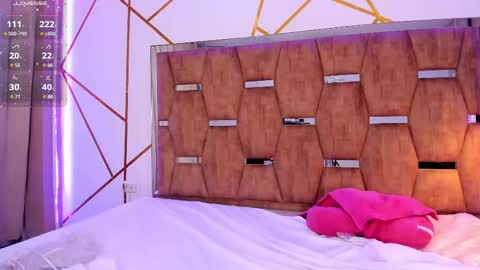 Snapshot of lunapleasure_ chatting on 03-03-25, 06:26 Luna online show from 03-03-25, 06:26